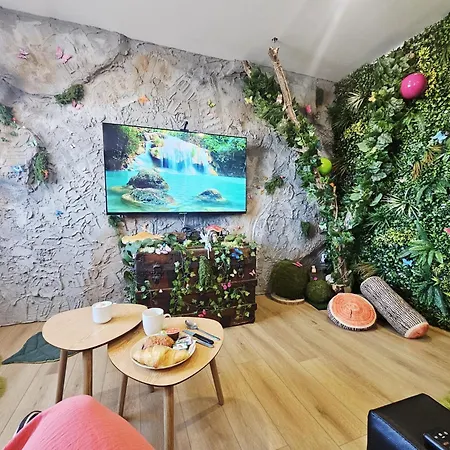 Appartement Immersion Foret Enchantee, 70m2 Atypique & Design Aux Portes De Lille *